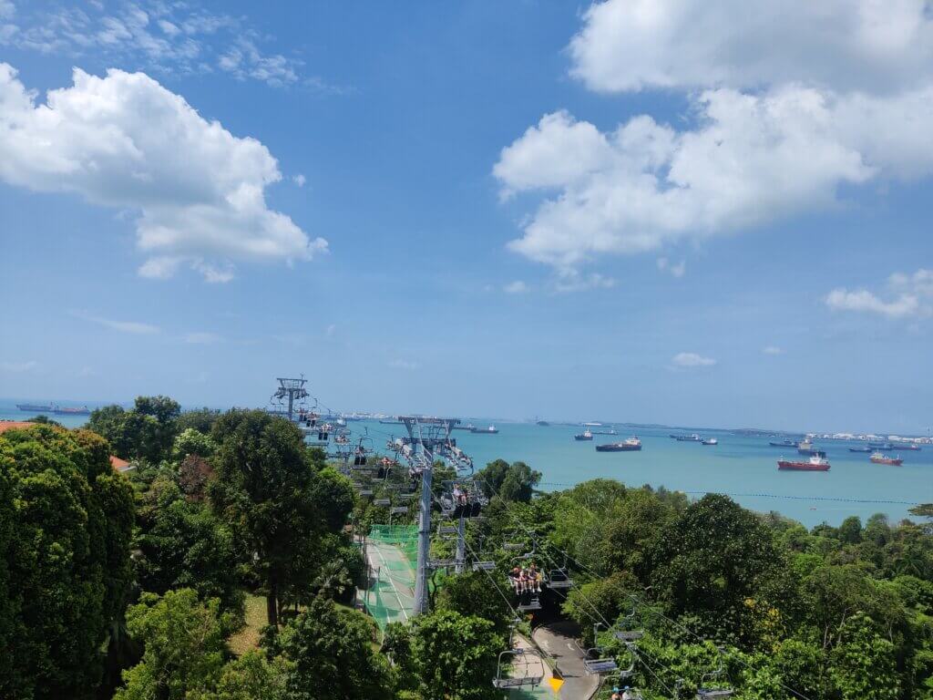 sentosa island
rainforest
cable car in singapore
places to visit in singapore
top 10 tourist attractions in singapore
attractions to see in singapore